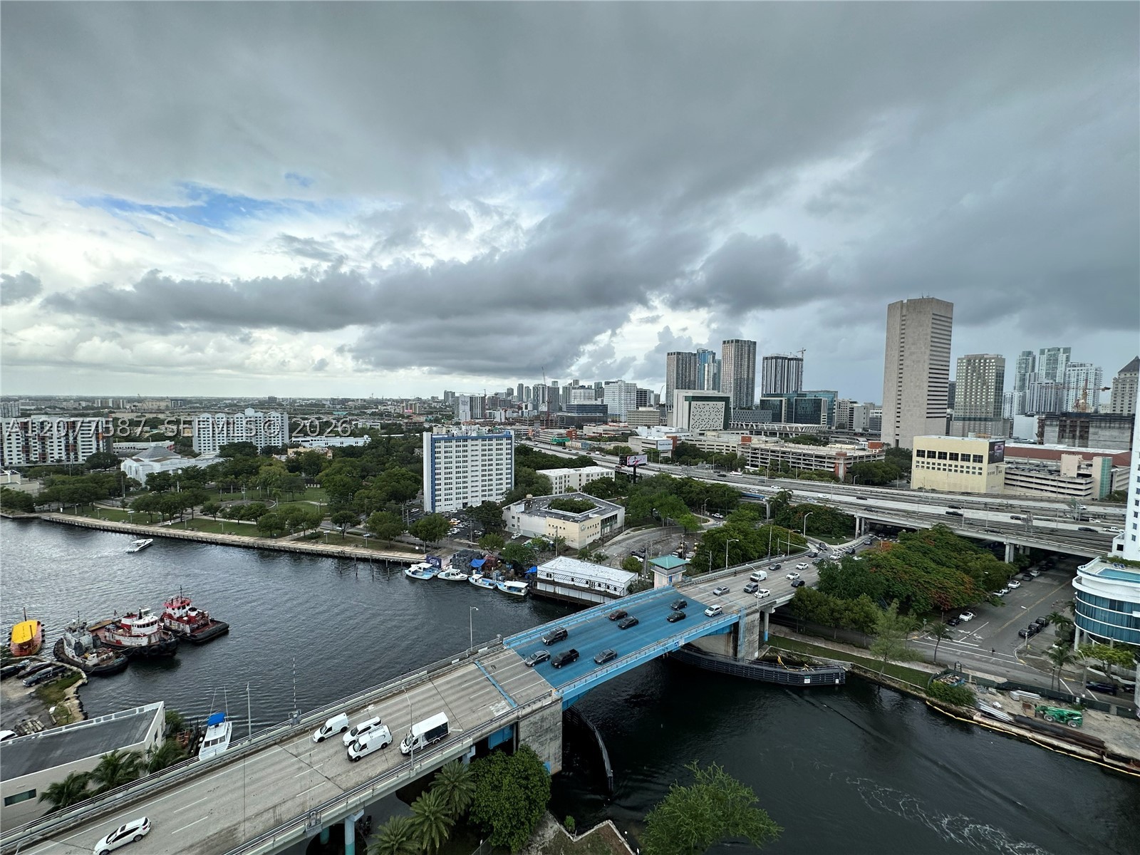 10 SW South River Dr #PHI02, Miami FL 33130