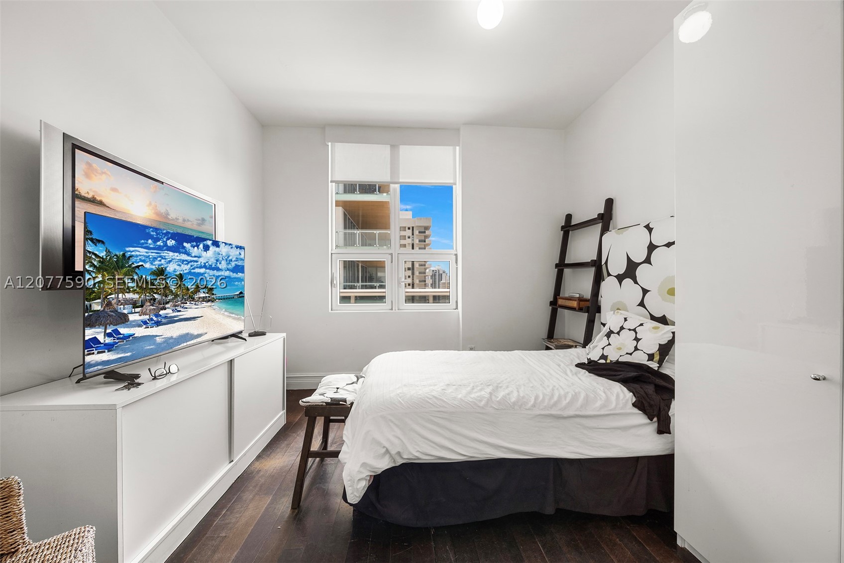 5801 Collins Ave #PH1600, Miami Beach FL 33140
