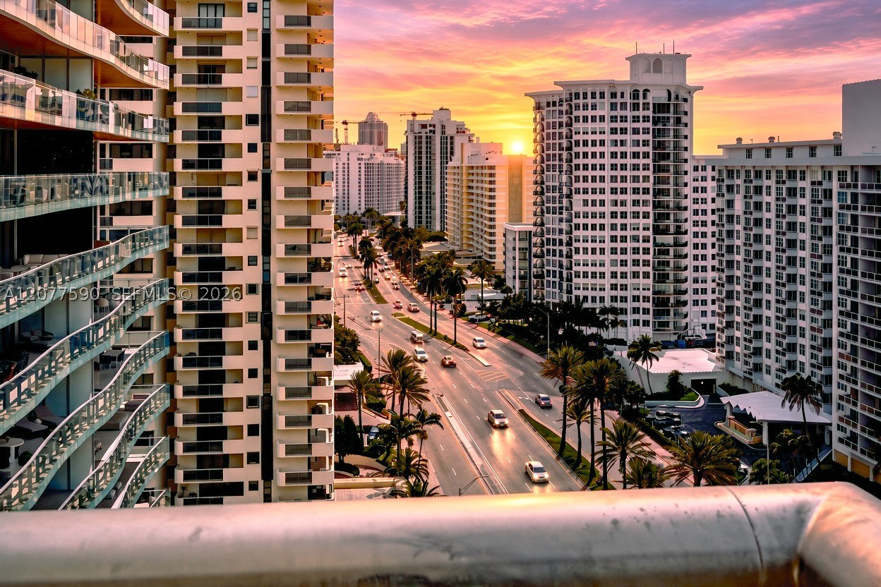 5801 Collins Ave #PH1600, Miami Beach FL 33140