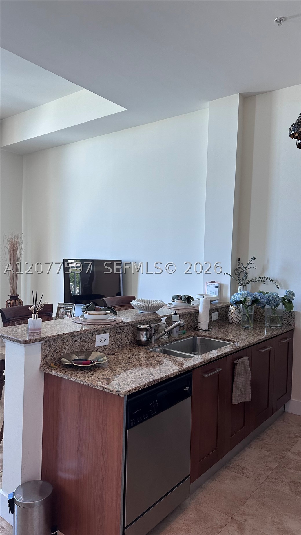 9066 SW 73 ct #703, Miami FL 33156