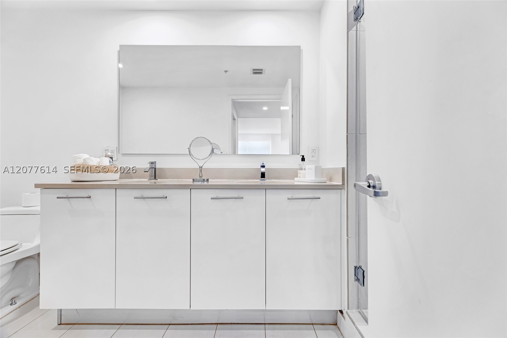 3250 NE 1st Ave #605, Miami FL 33137