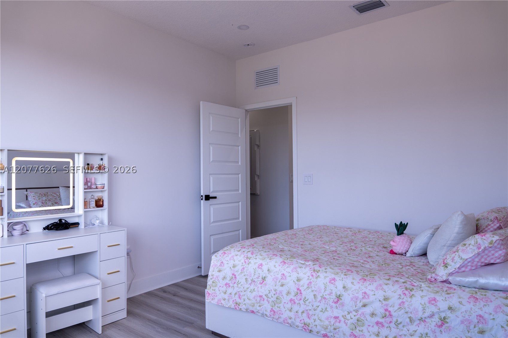 8824 NW 161st Ter, Miami Lakes FL 33018