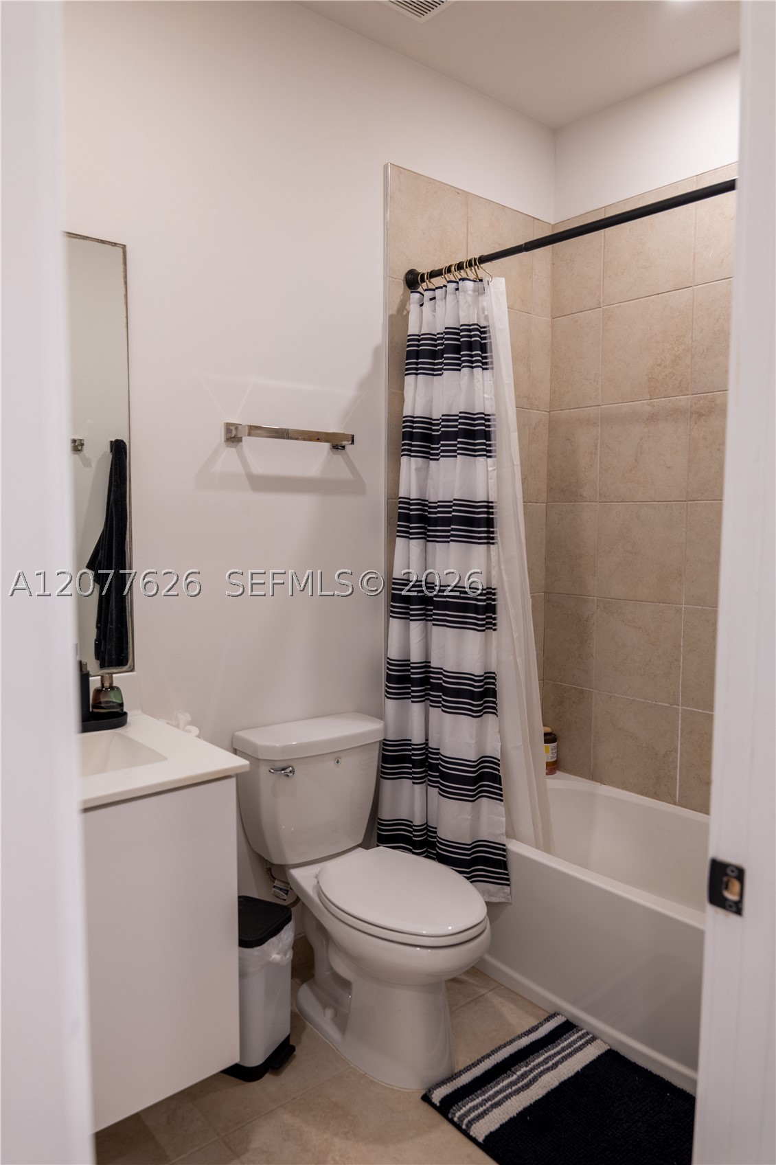 8824 NW 161st Ter, Miami Lakes FL 33018