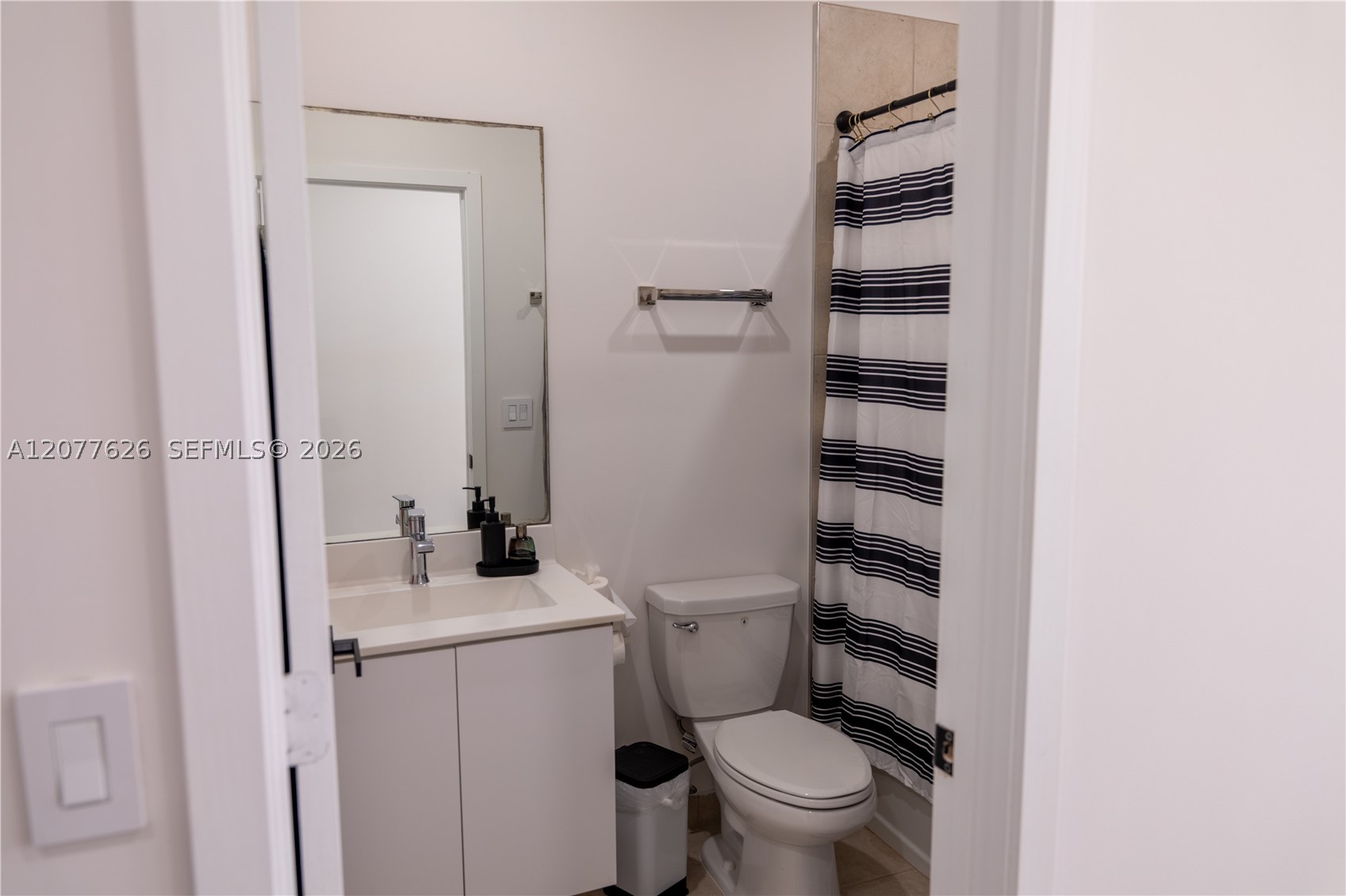8824 NW 161st Ter, Miami Lakes FL 33018