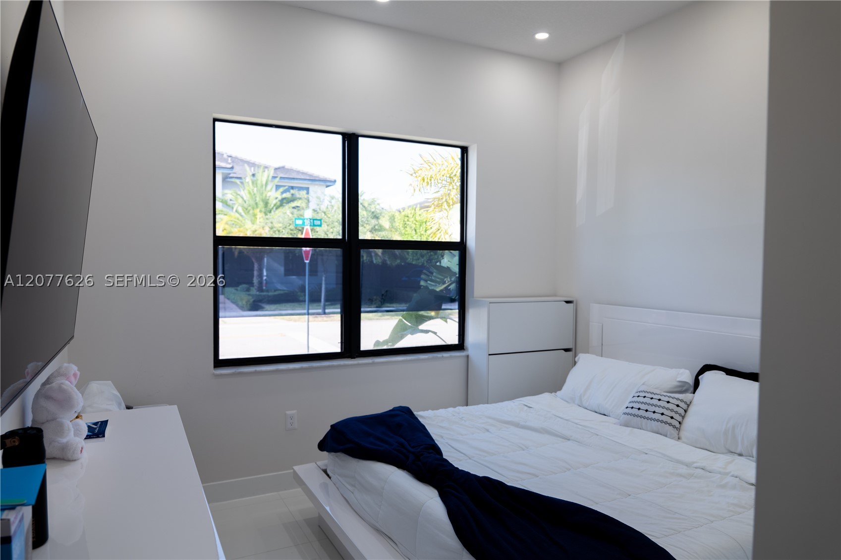8824 NW 161st Ter, Miami Lakes FL 33018