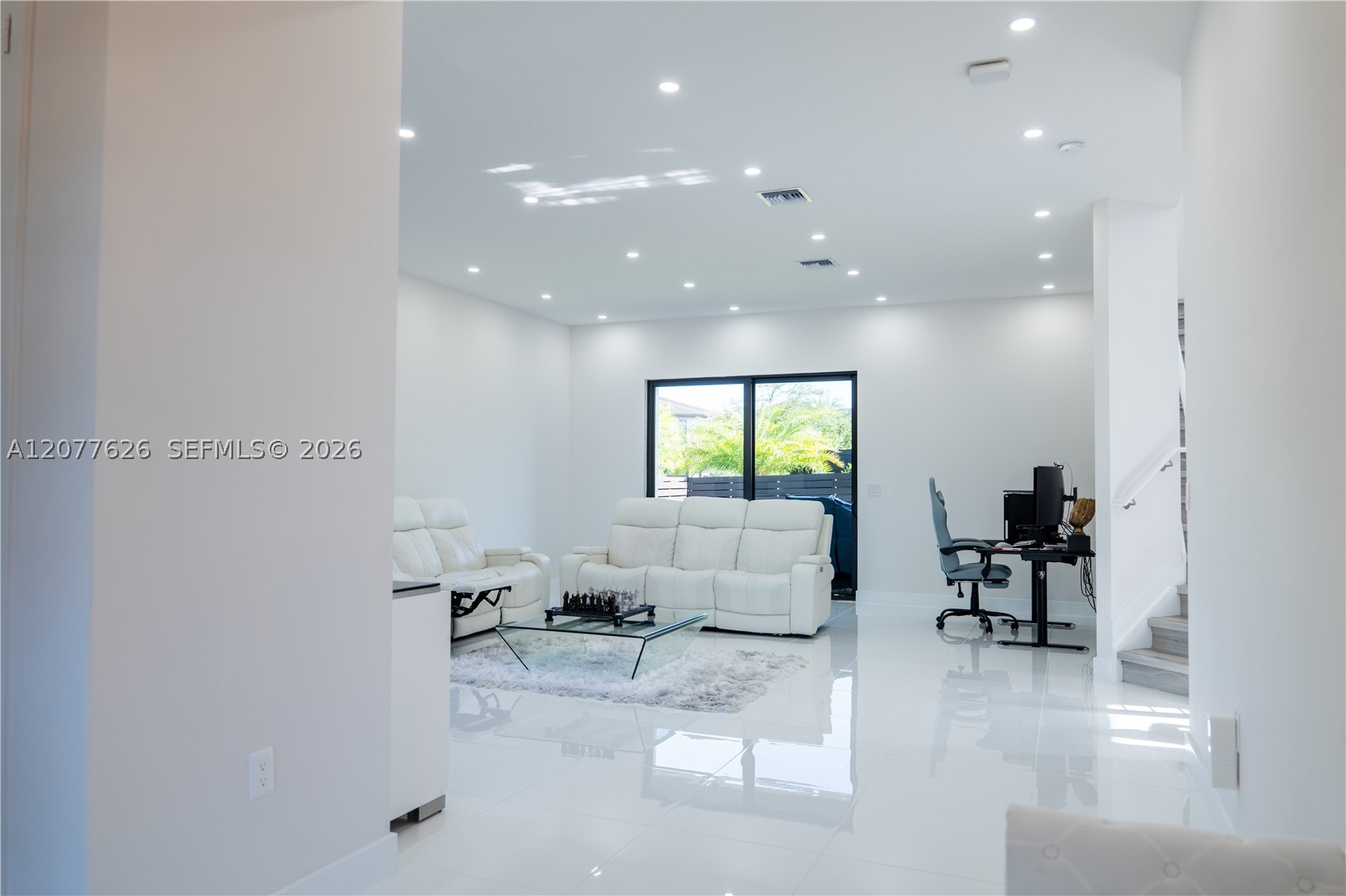 8824 NW 161st Ter, Miami Lakes FL 33018