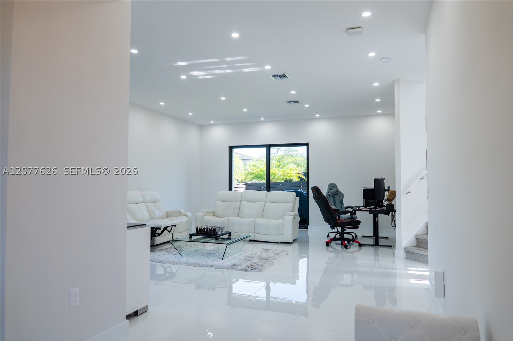 8824 NW 161st Ter, Miami Lakes FL 33018