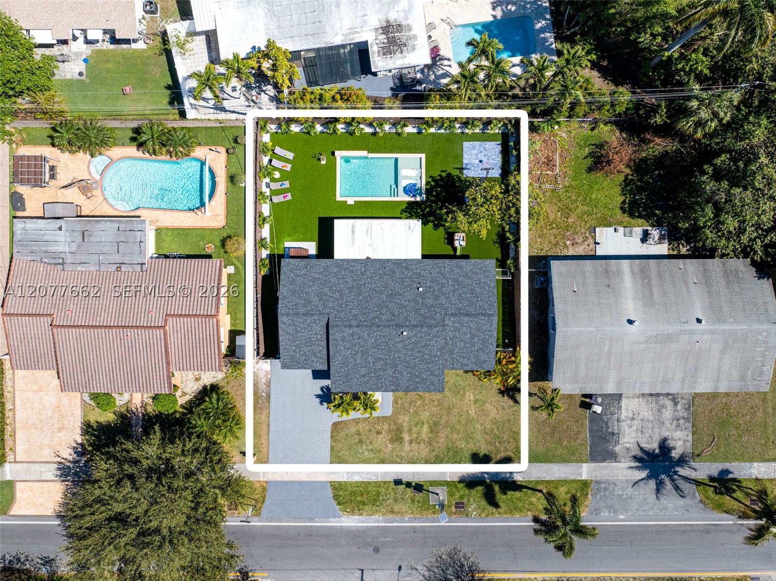 220 NE 10th Ave, Hallandale Beach FL 33009