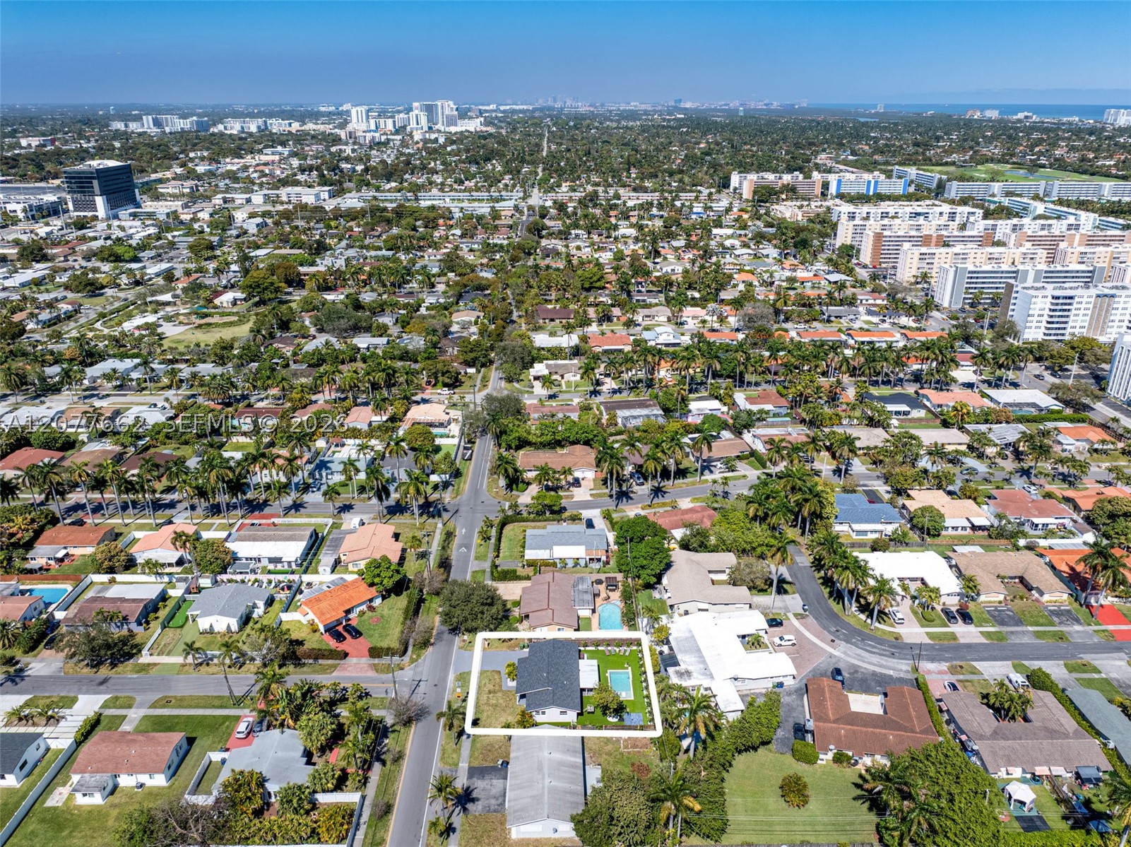 220 NE 10th Ave, Hallandale Beach FL 33009