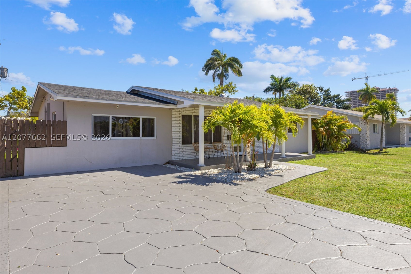 220 NE 10th Ave, Hallandale Beach FL 33009
