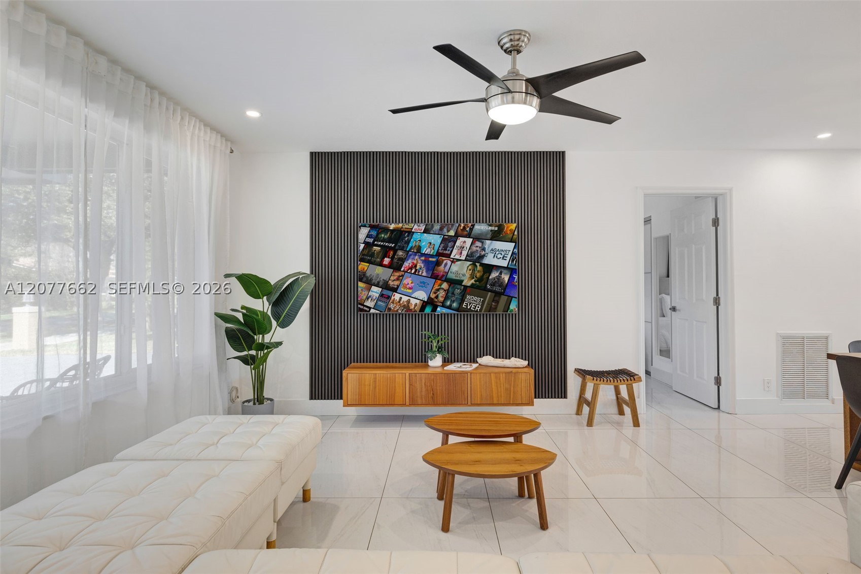 220 NE 10th Ave, Hallandale Beach FL 33009