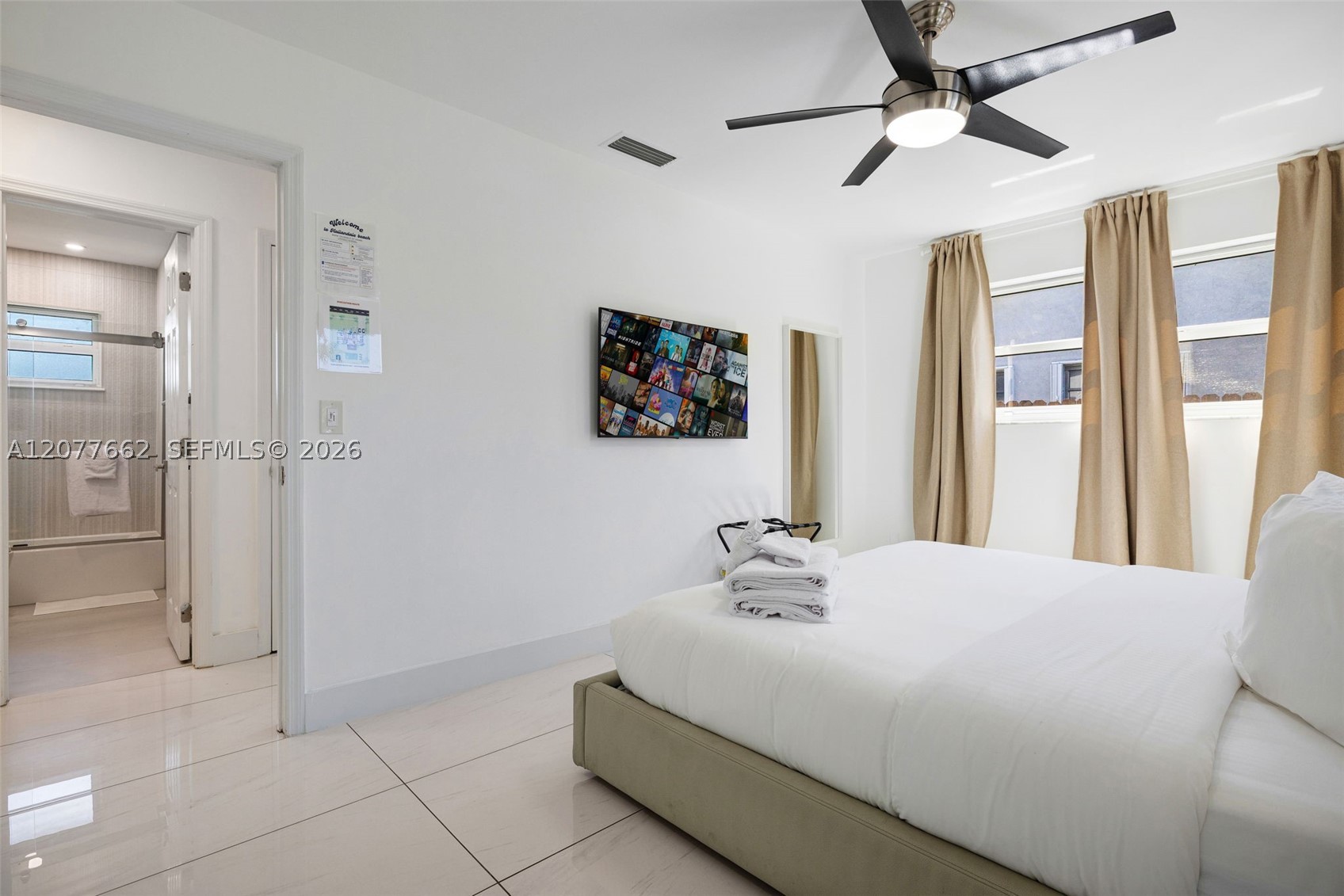 220 NE 10th Ave, Hallandale Beach FL 33009