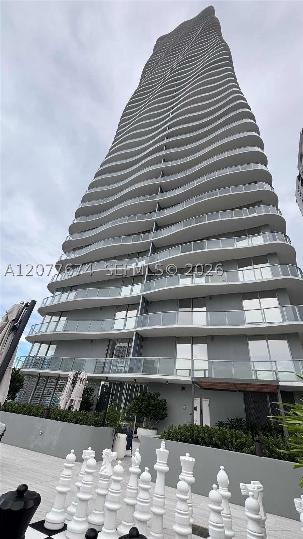 1400 Biscayne Blvd #2106, Miami FL 33132