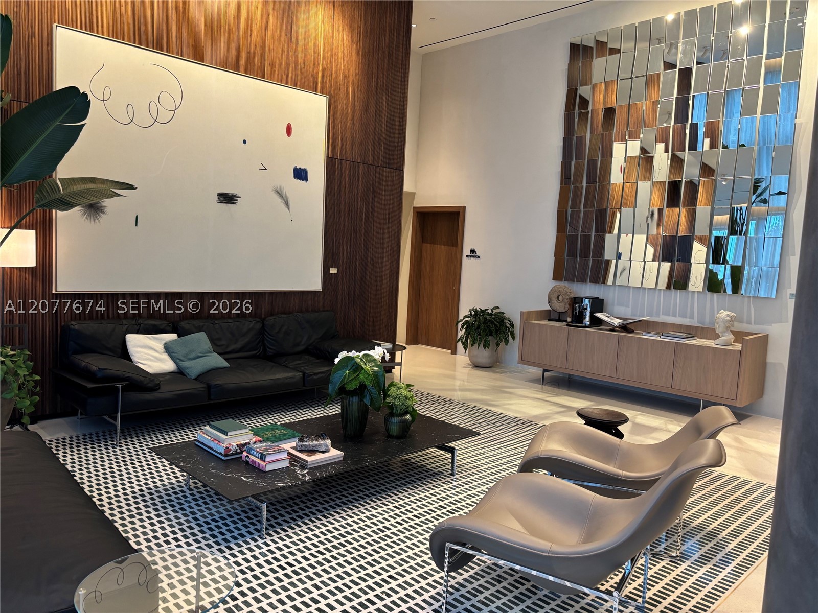 1400 Biscayne Blvd #2106, Miami FL 33132