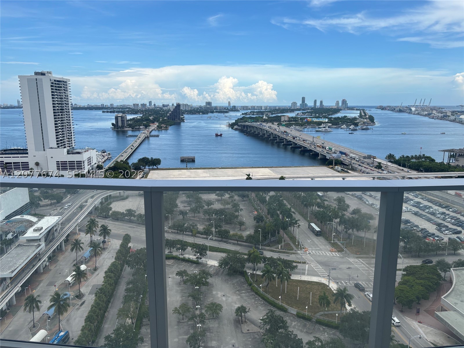 1400 Biscayne Blvd #2106, Miami FL 33132