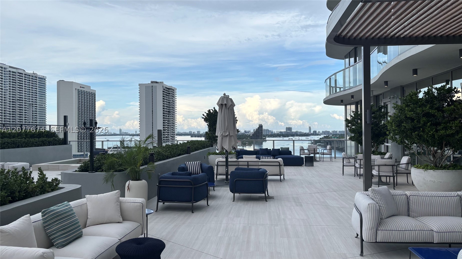 1400 Biscayne Blvd #2106, Miami FL 33132