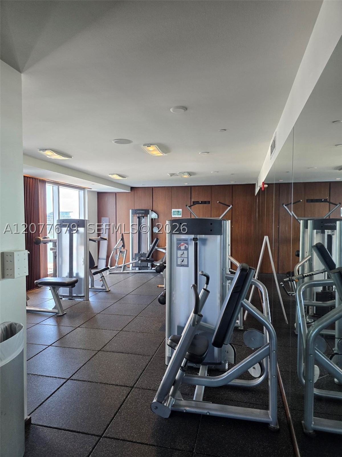 325 S Biscayne Blvd #3115, Miami FL 33131