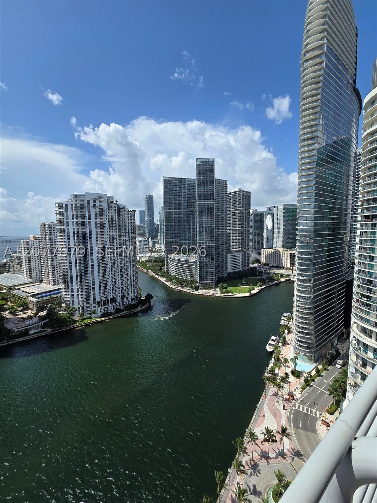 325 S Biscayne Blvd #3115, Miami FL 33131