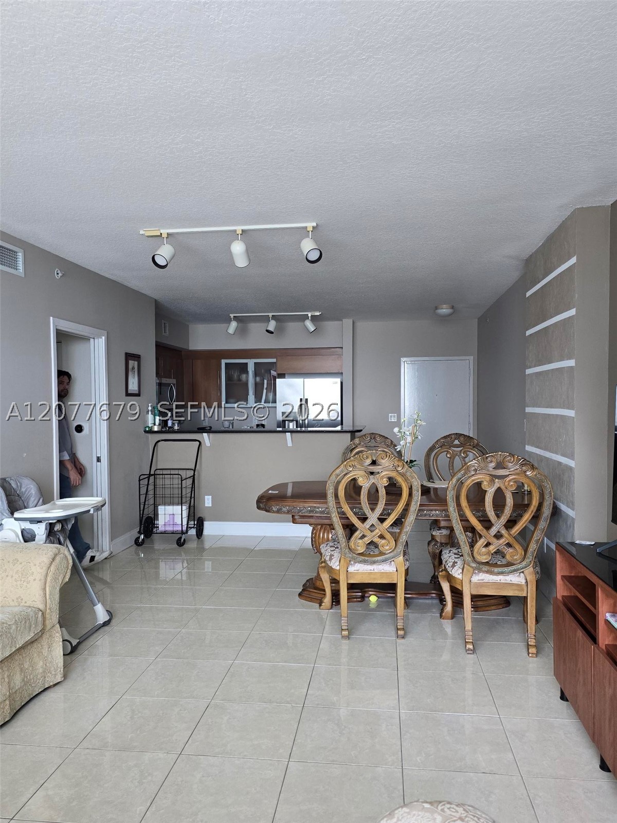 325 S Biscayne Blvd #3115, Miami FL 33131
