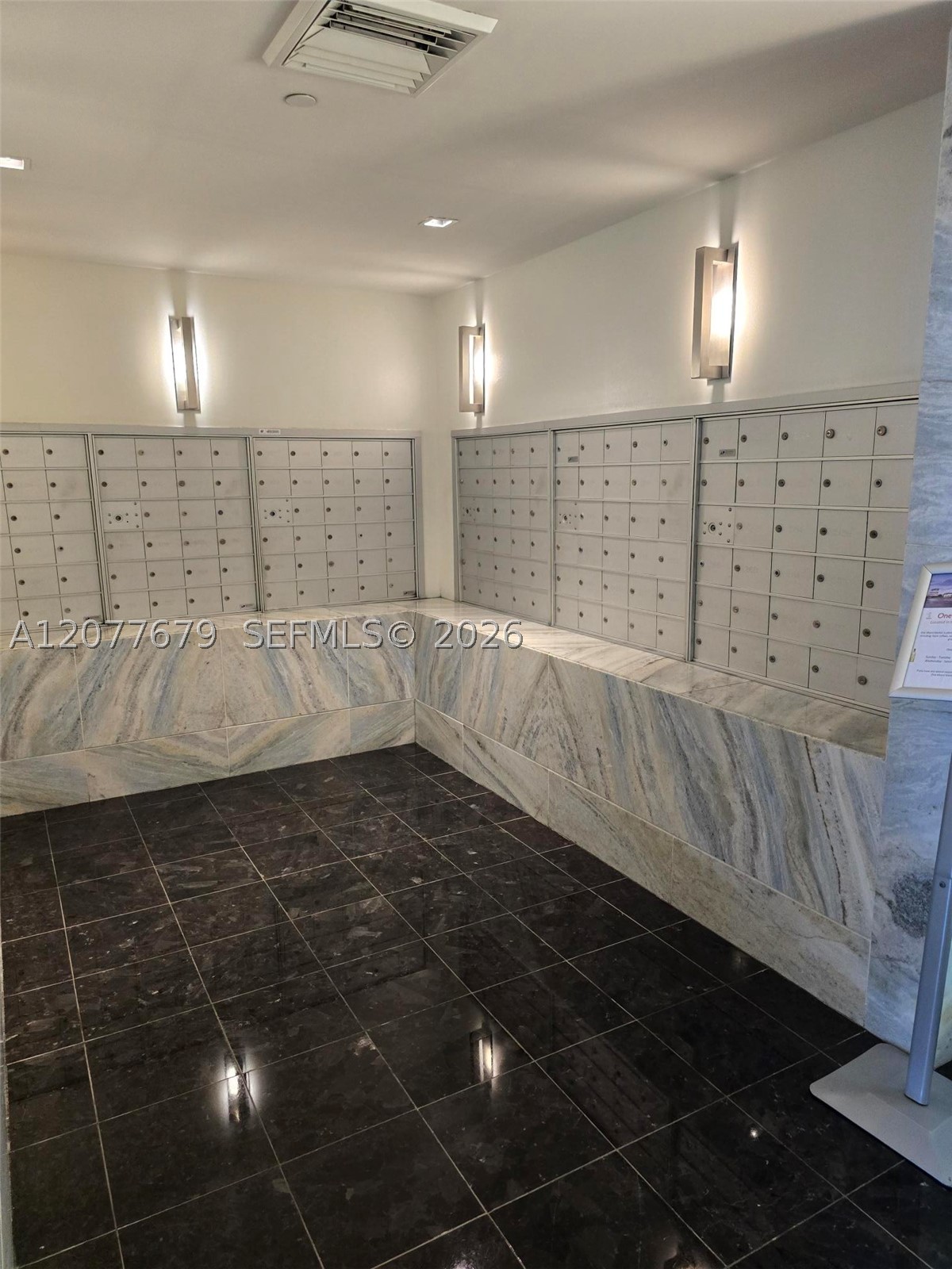 325 S Biscayne Blvd #3115, Miami FL 33131