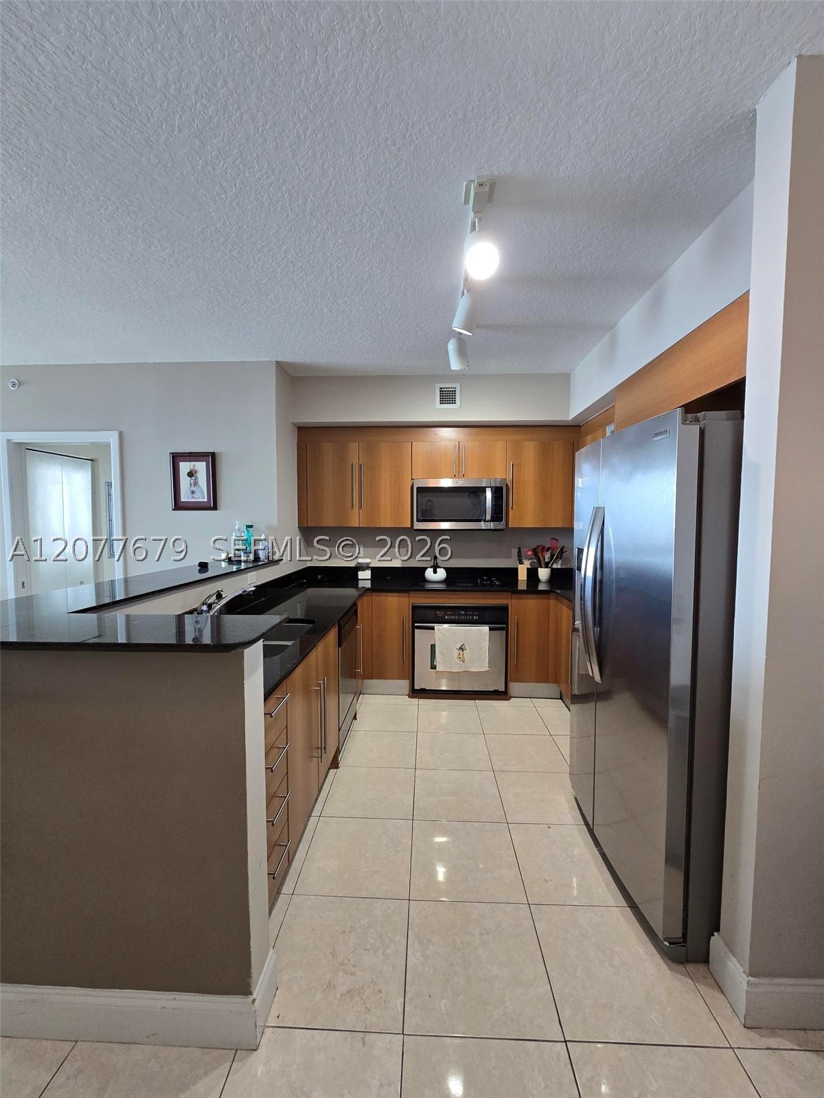 325 S Biscayne Blvd #3115, Miami FL 33131