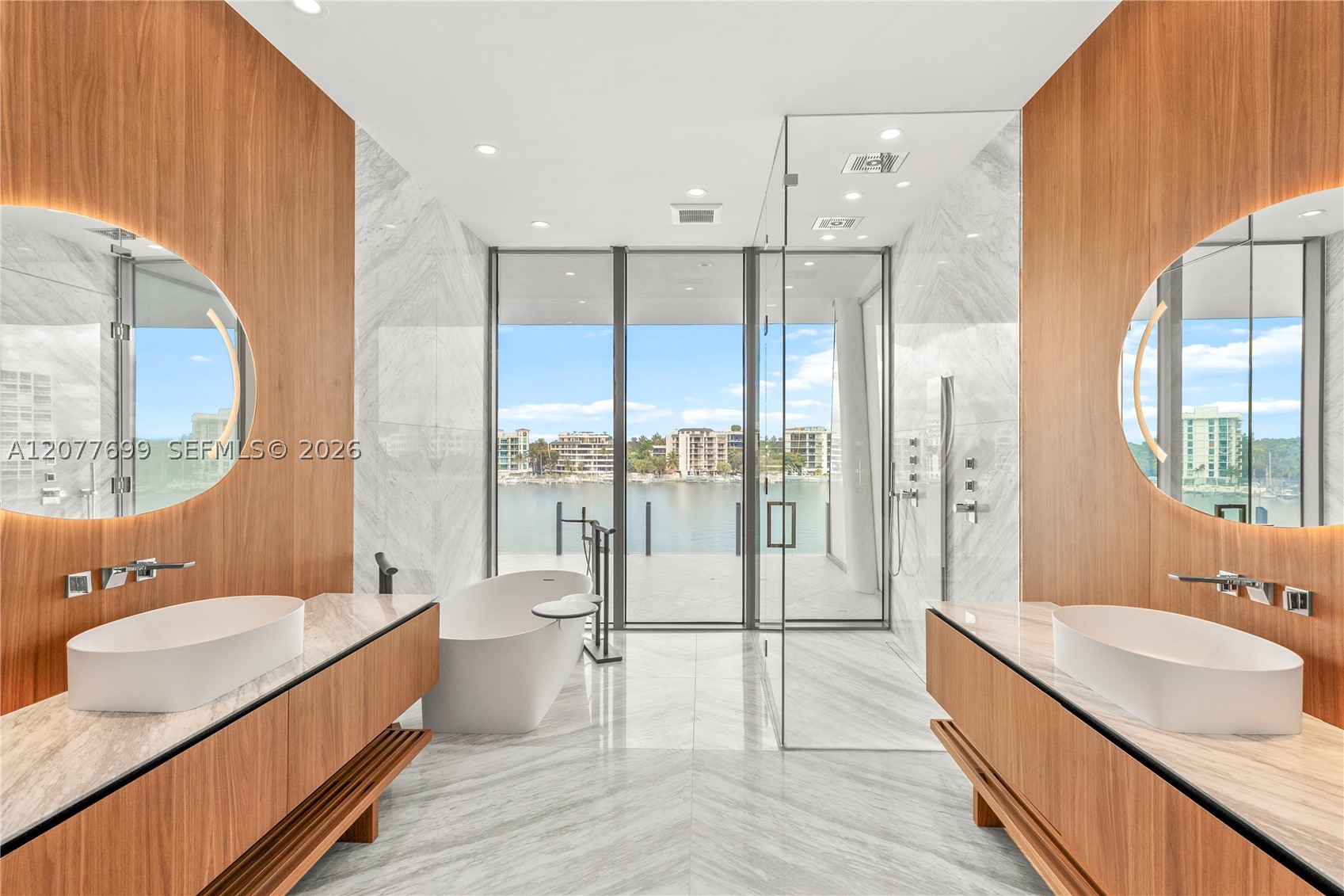 5 Grove ISle #L405, Miami FL 33133