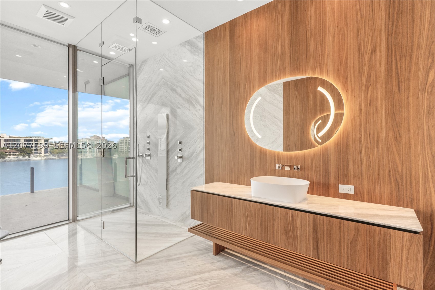5 Grove ISle #L405, Miami FL 33133