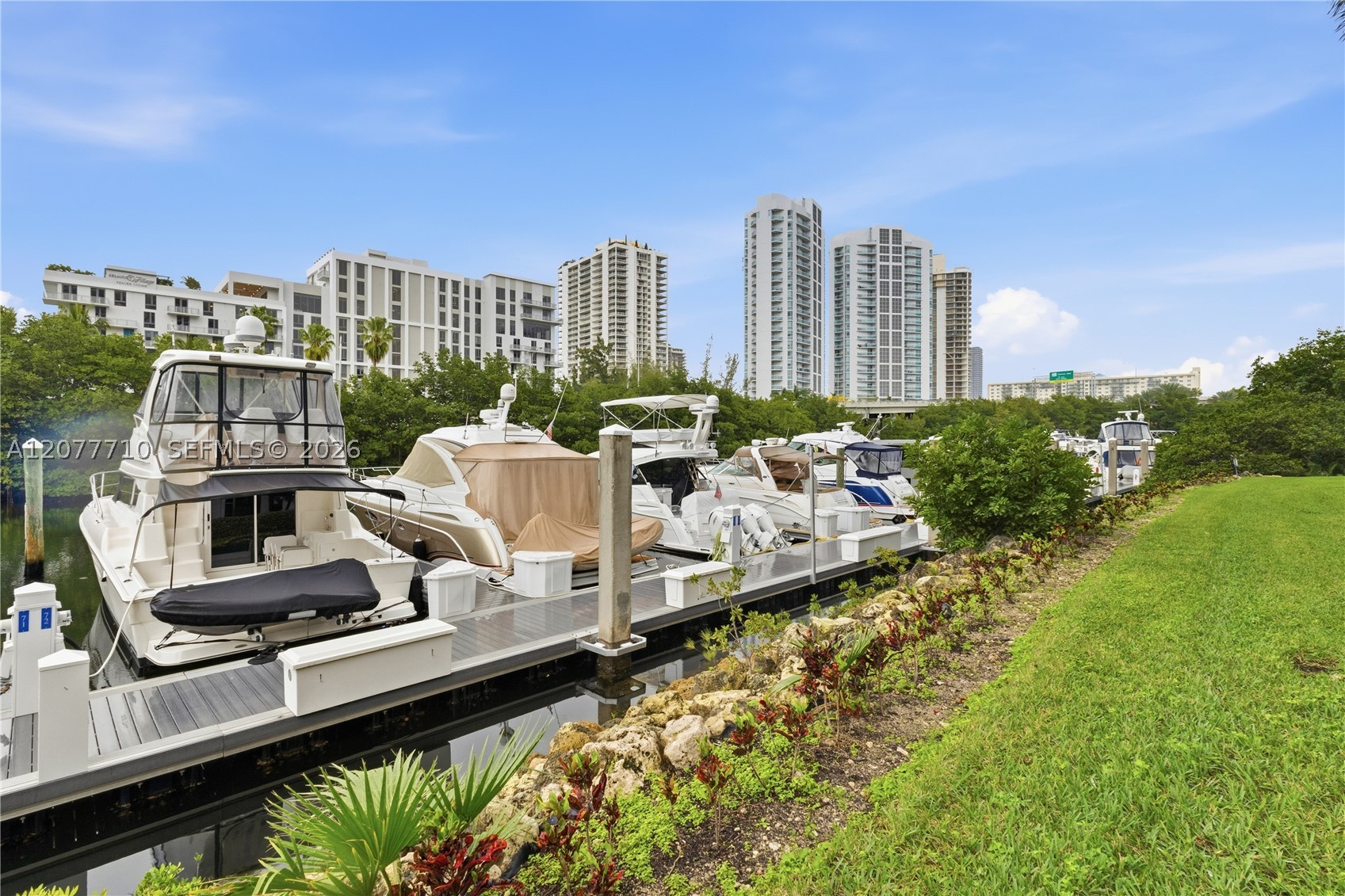 3500 Mystic Pointe Dr #104, Aventura FL 33180