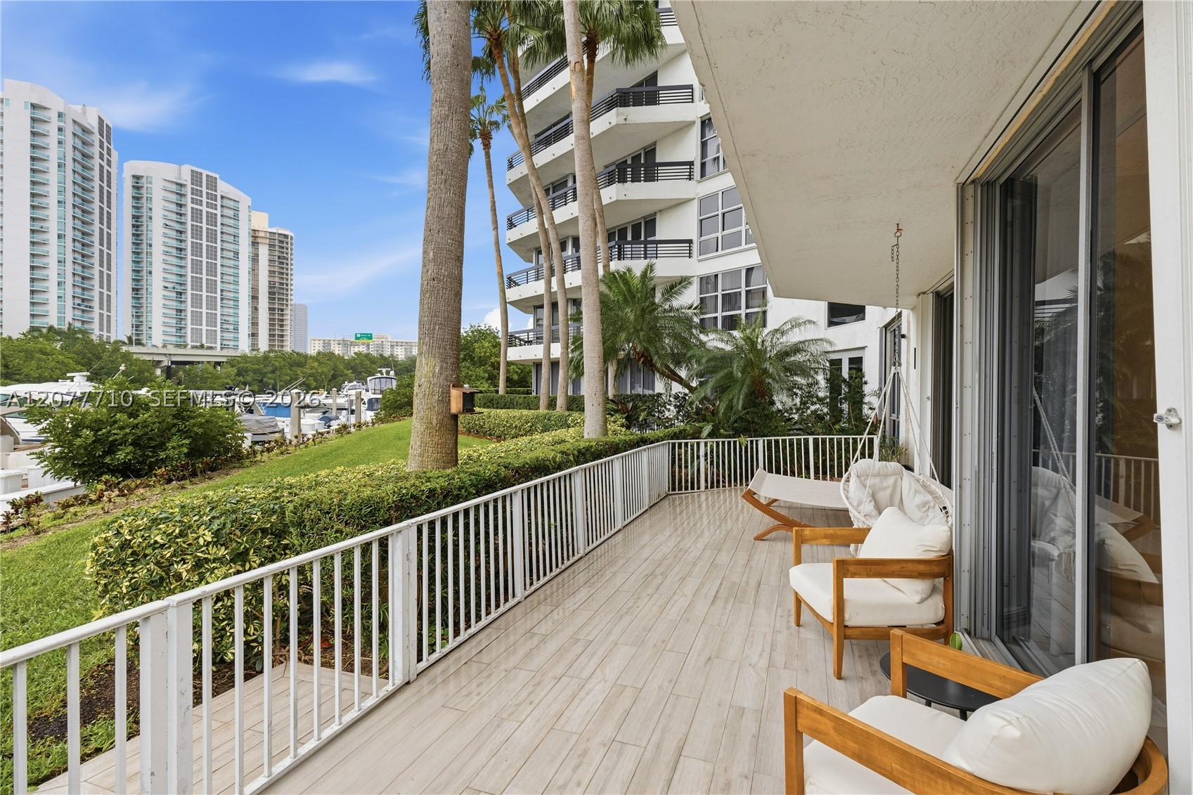 3500 Mystic Pointe Dr #104, Aventura FL 33180