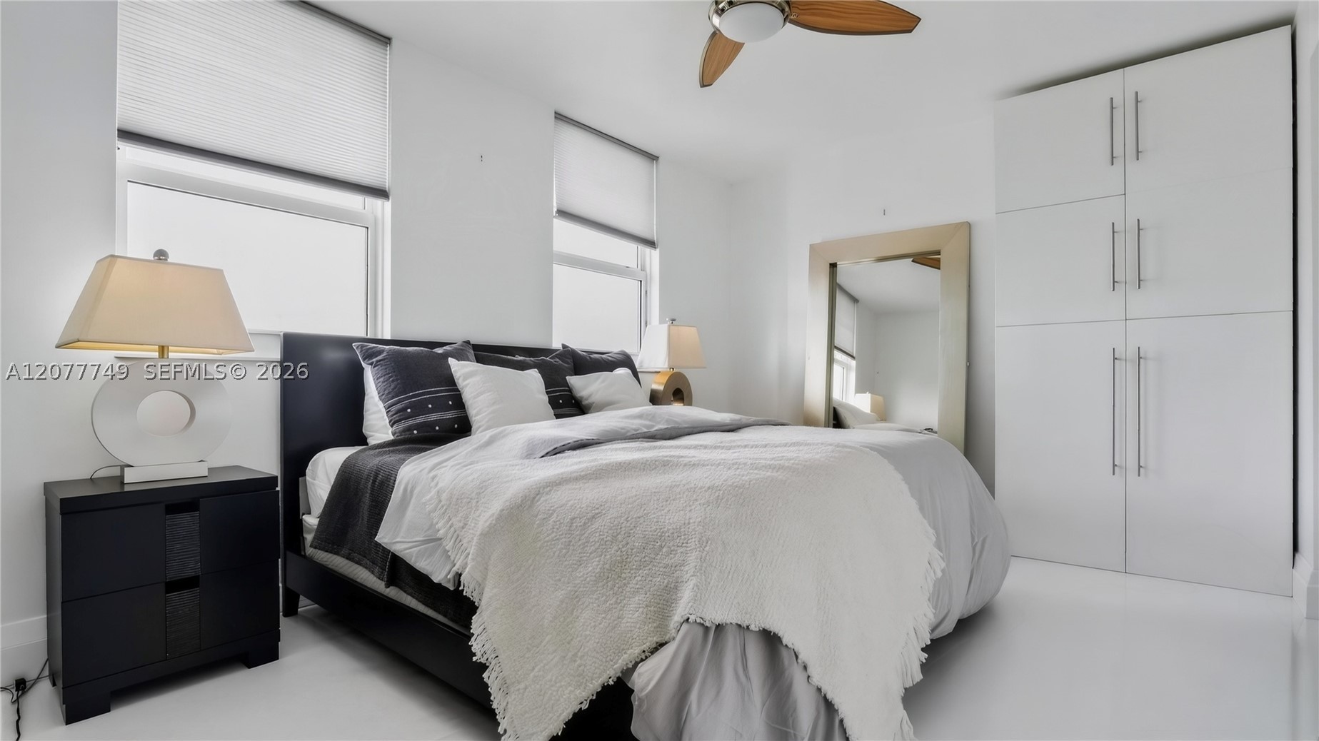 1200 Brickell Bay Dr #4324, Miami FL 33131