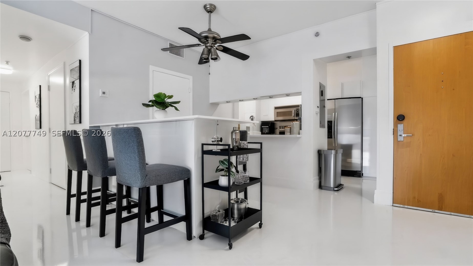 1200 Brickell Bay Dr #4324, Miami FL 33131