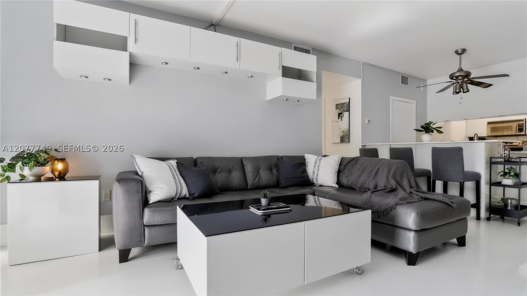 1200 Brickell Bay Dr #4324, Miami FL 33131
