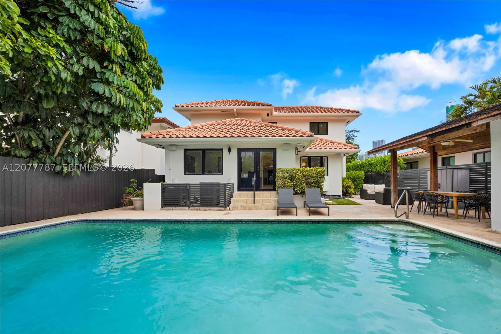 428 SW 19th Rd, Miami FL 33129
