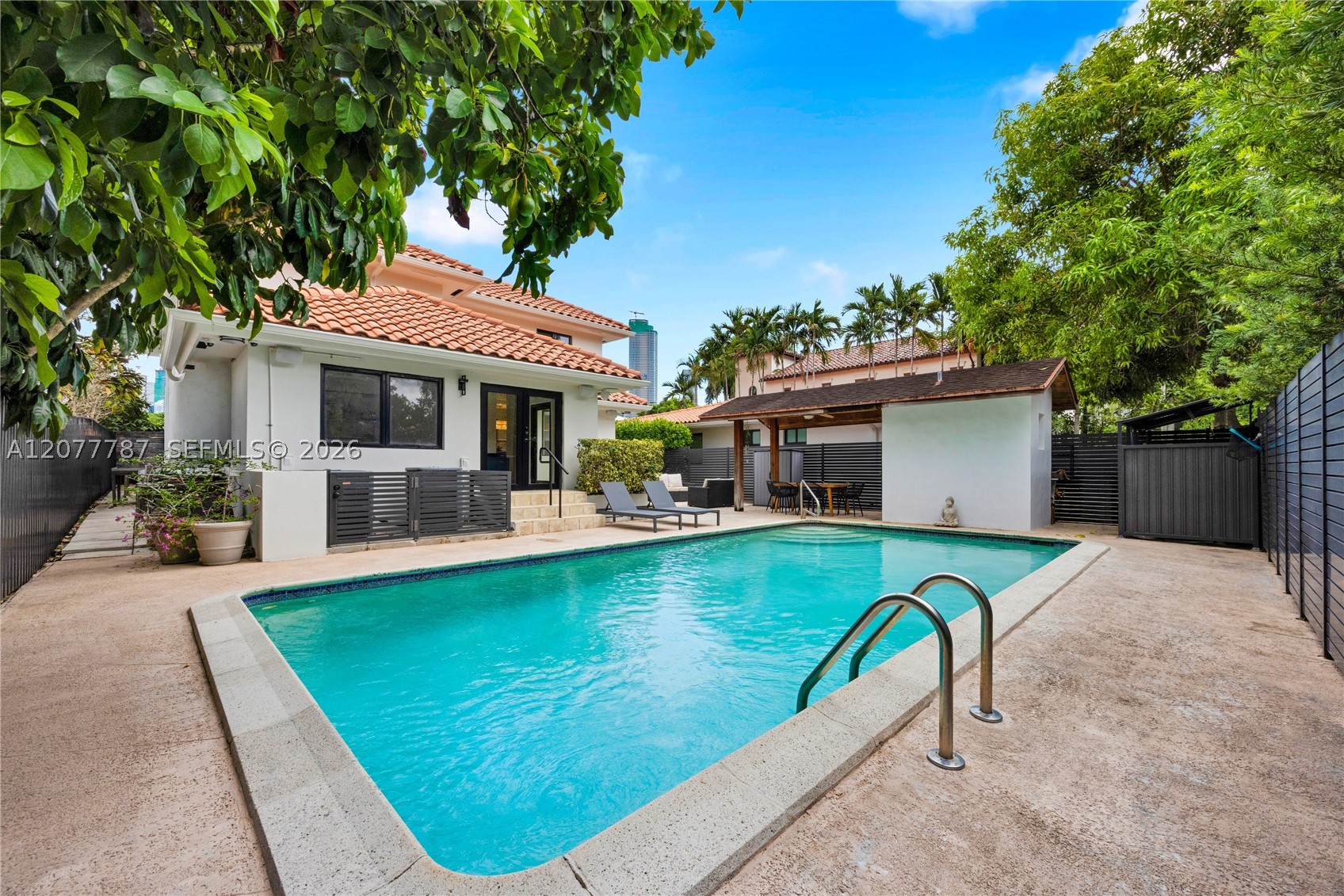 428 SW 19th Rd, Miami FL 33129