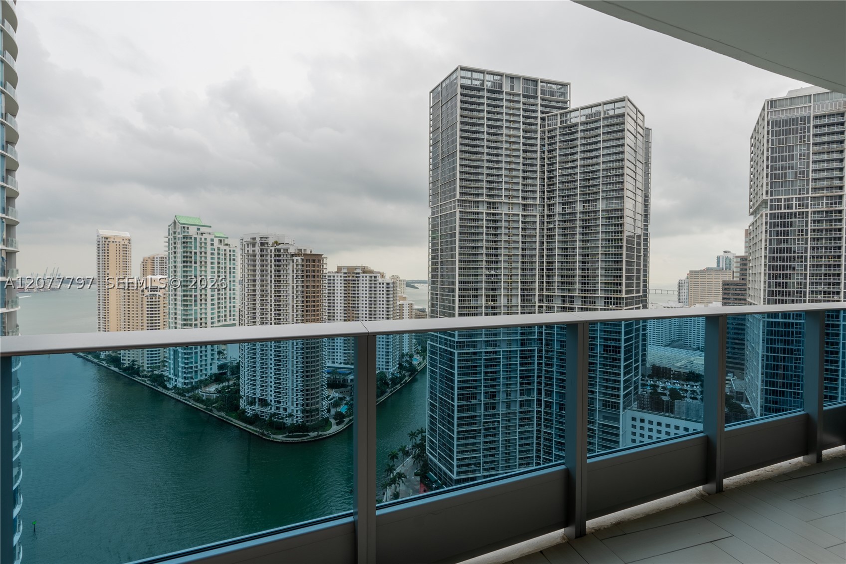 200 Biscayne Boulevard Way #3305, Miami FL 33131