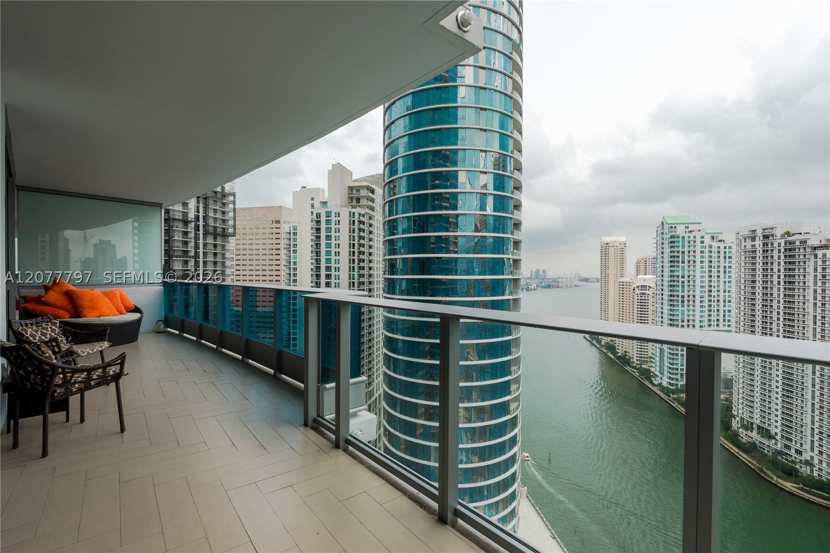 200 Biscayne Boulevard Way #3305, Miami FL 33131