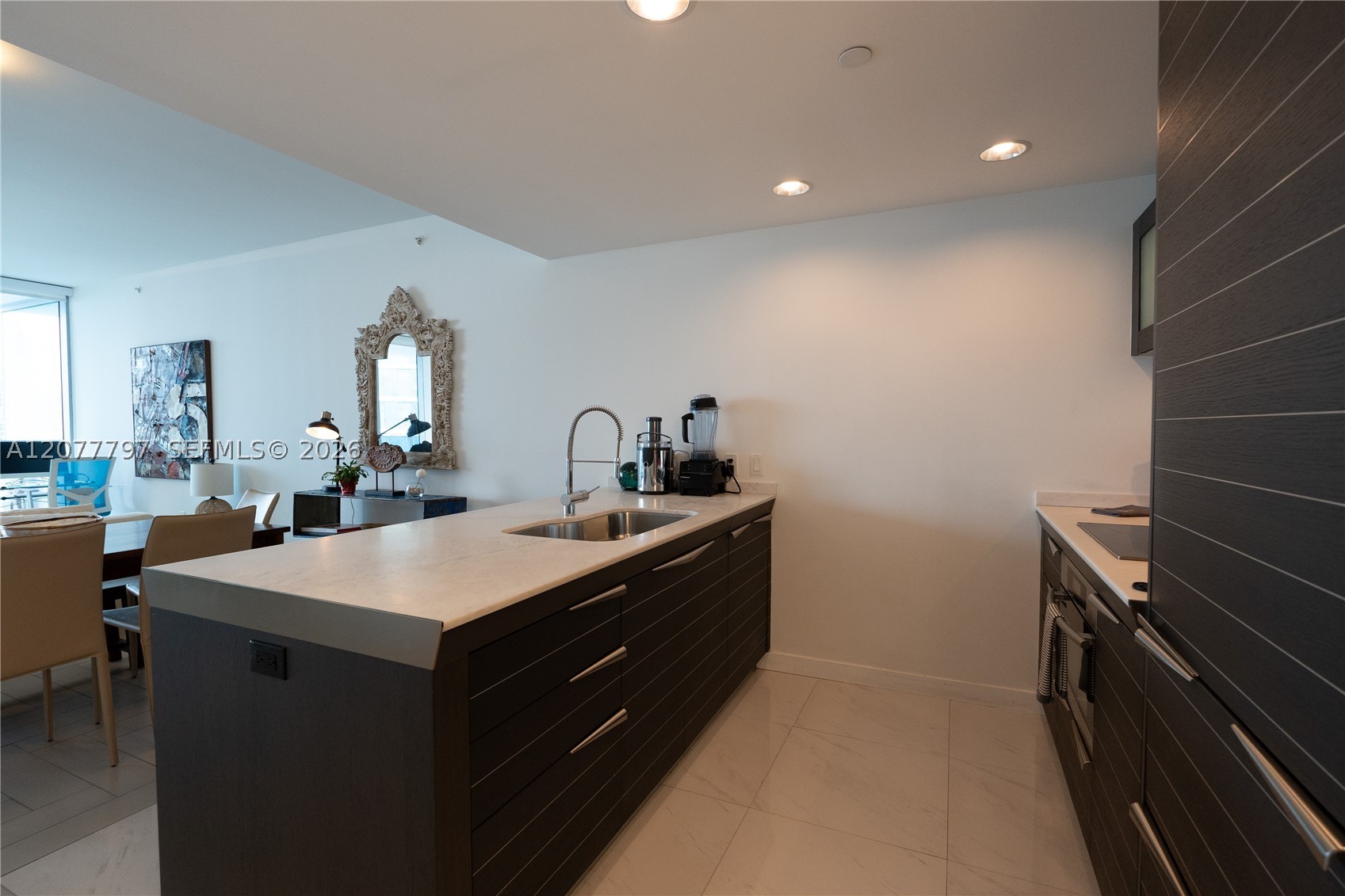 200 Biscayne Boulevard Way #3305, Miami FL 33131