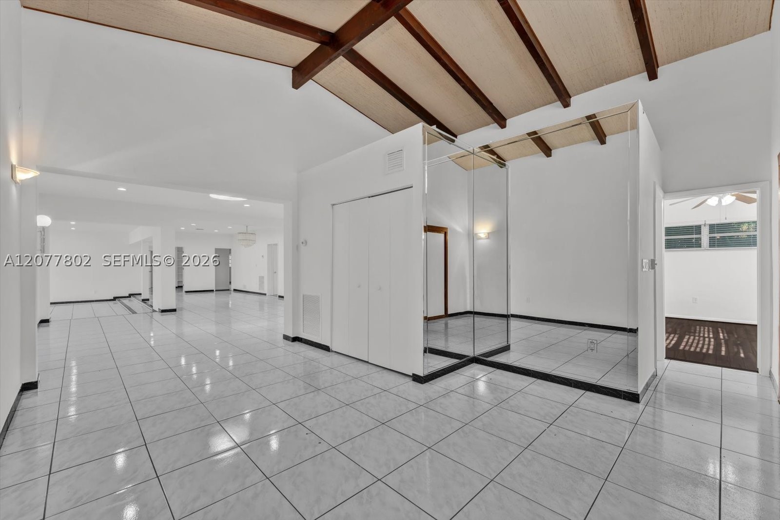 4560 Prairie Ave, Miami Beach FL 33140
