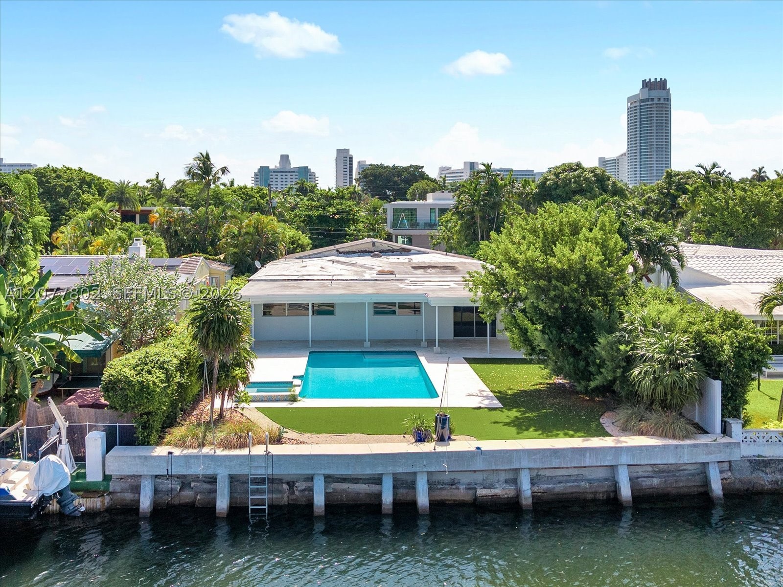 4560 Prairie Ave, Miami Beach FL 33140