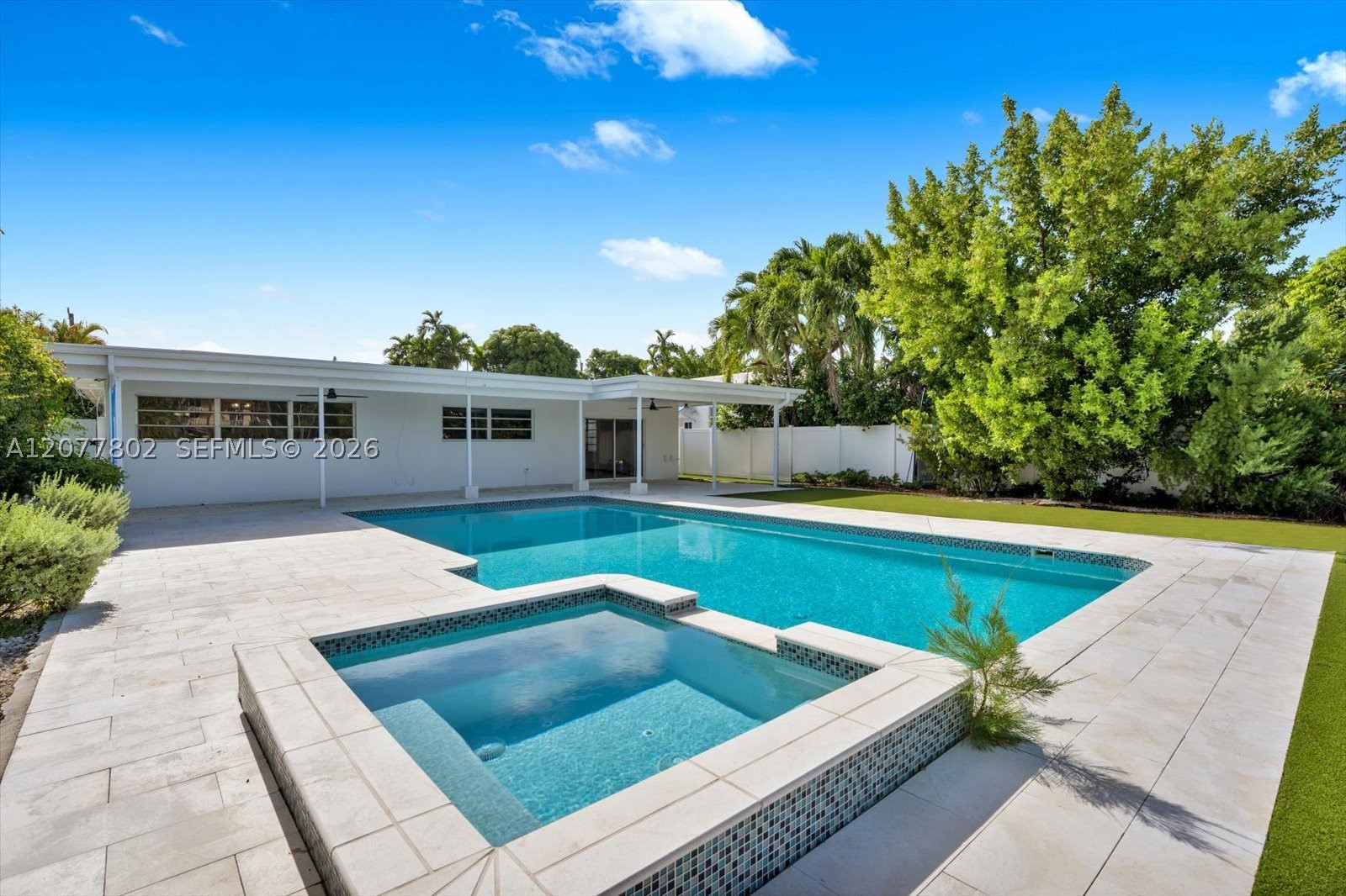 4560 Prairie Ave, Miami Beach FL 33140