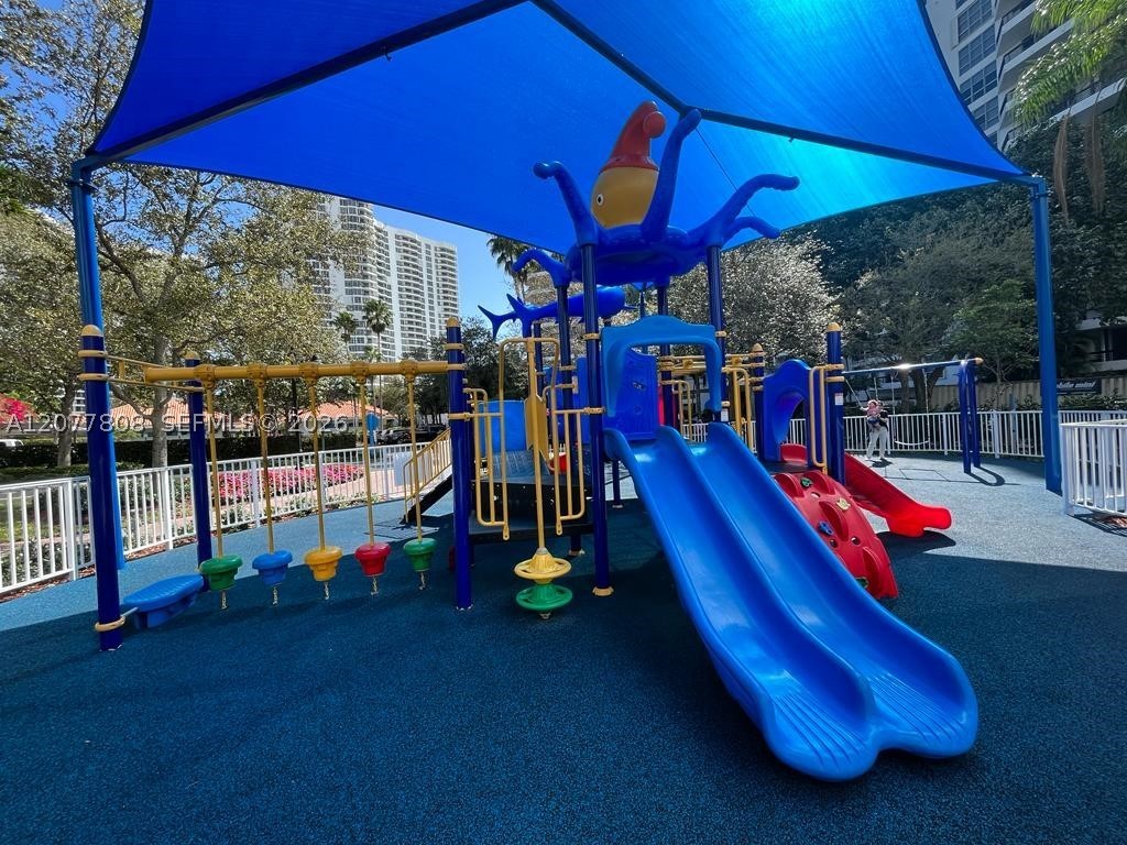 3530 Mystic Pointe Dr #3207, Aventura FL 33180