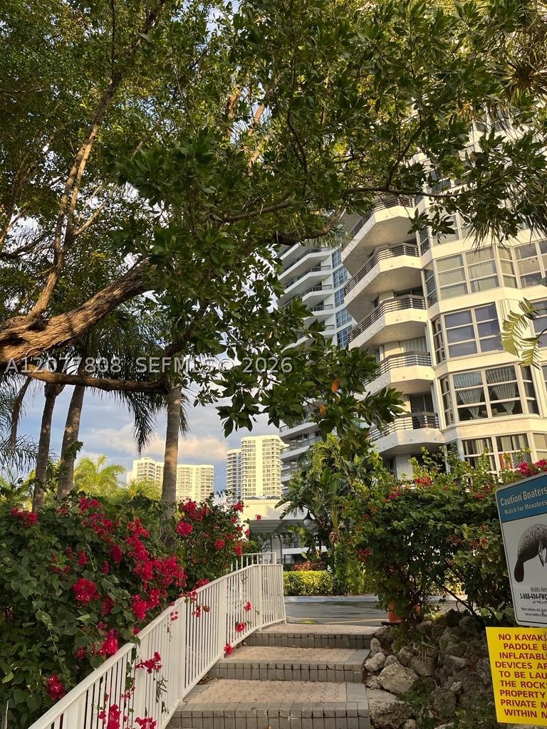 3530 Mystic Pointe Dr #3207, Aventura FL 33180