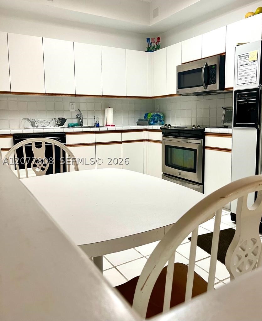 3530 Mystic Pointe Dr #3207, Aventura FL 33180