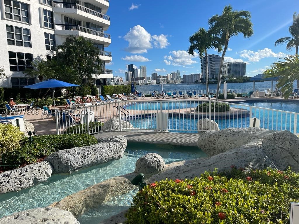 3530 Mystic Pointe Dr #3207, Aventura FL 33180