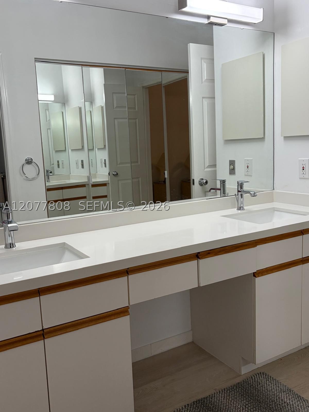 3530 Mystic Pointe Dr #3207, Aventura FL 33180