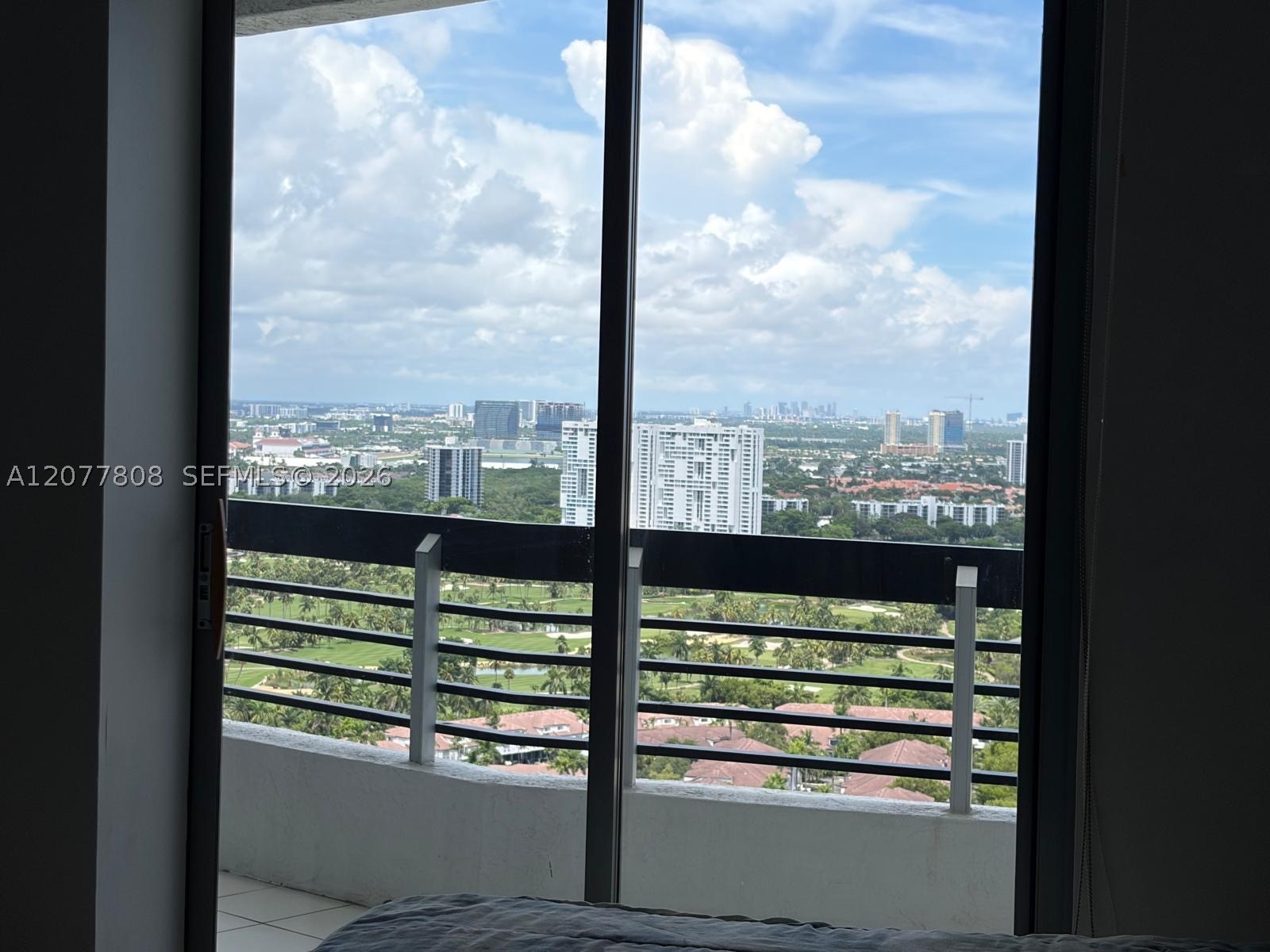 3530 Mystic Pointe Dr #3207, Aventura FL 33180