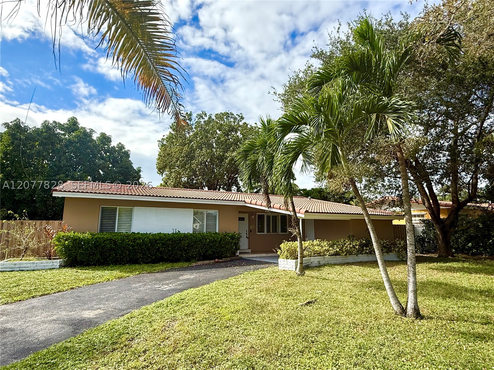 1340 Miami Springs Ave #o, Miami Springs FL 33166