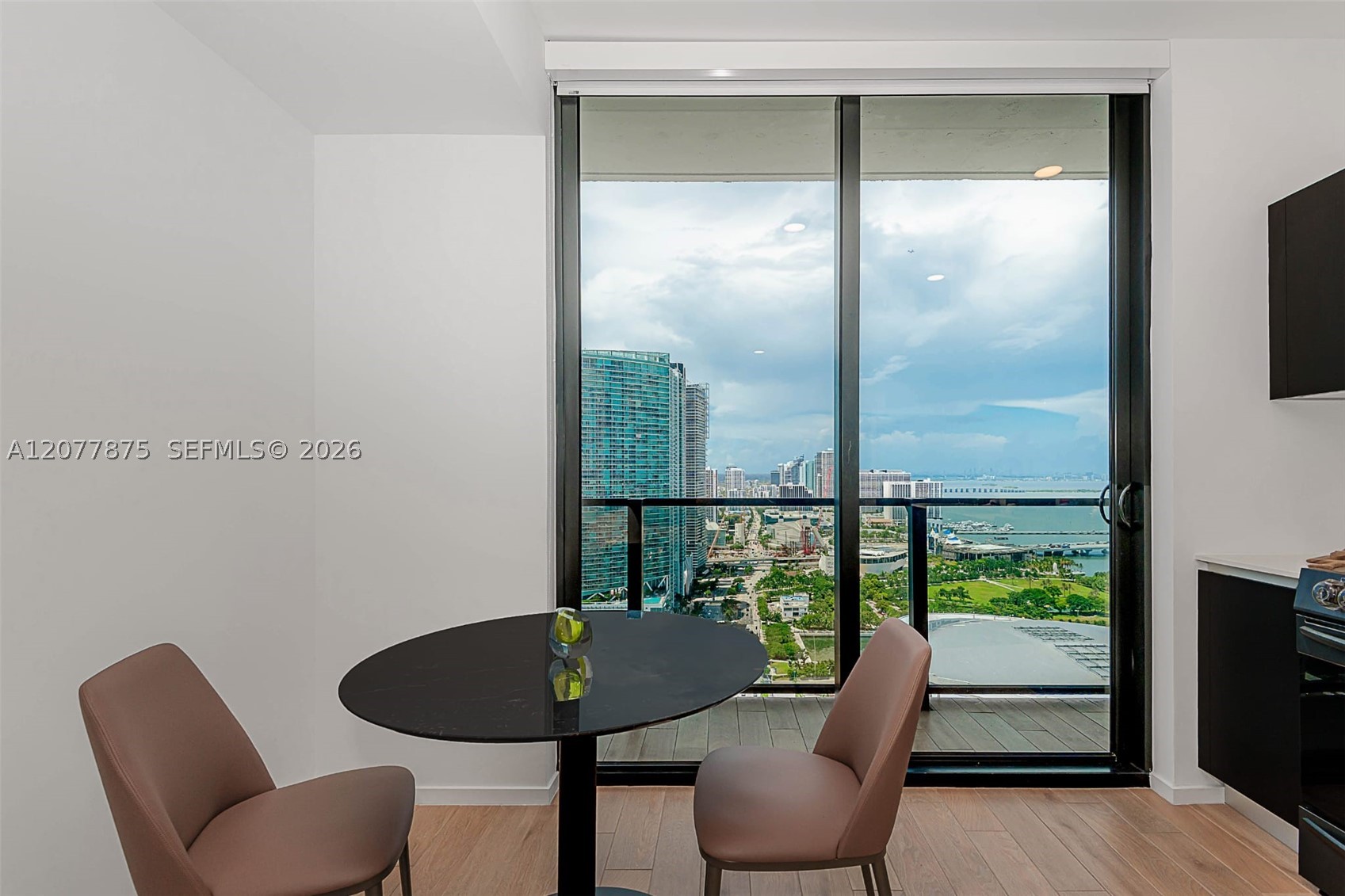 398 NE 5th St #3104, Miami FL 33132