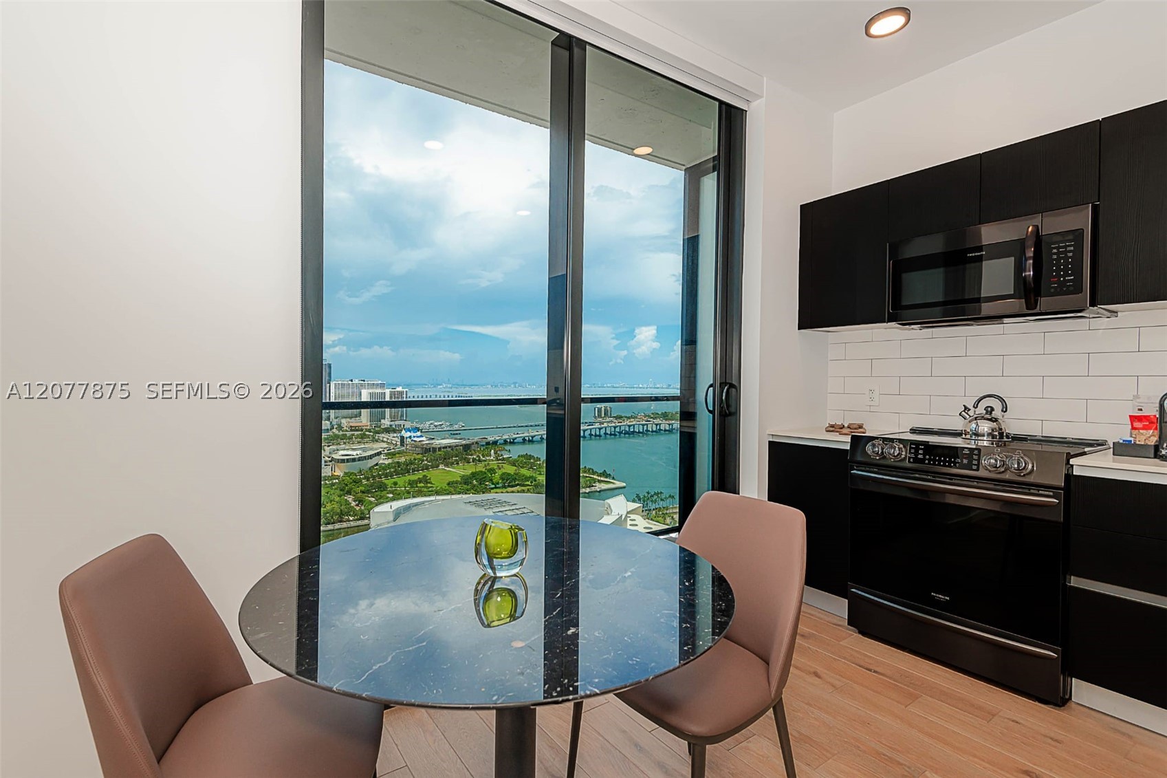 398 NE 5th St #3104, Miami FL 33132