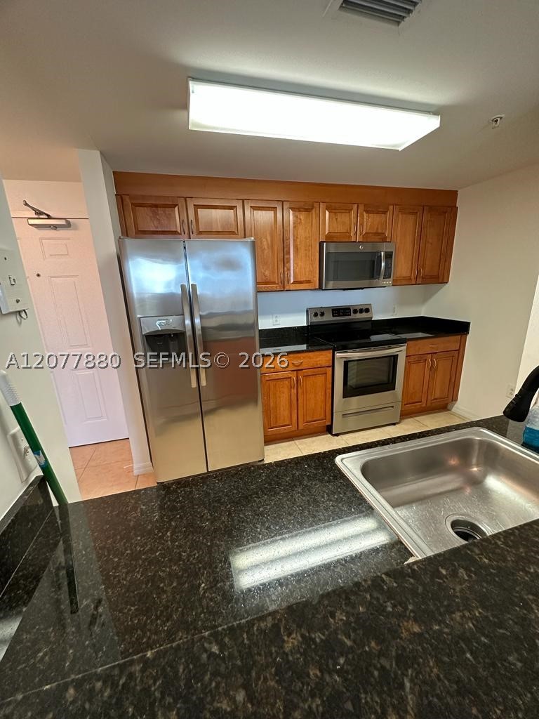 215 SW 42nd Ave #PH11, Miami FL 33134